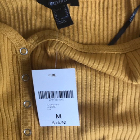 Forever 21 off the shoulder yellow button up top - Picture 4 of 4